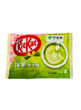 將圖片載入圖庫檢視器 日本 Nestle Kitkat Mini 巧克力 草莓 抹茶 可可 日本零食 酥脆口感
