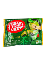 將圖片載入圖庫檢視器 日本 Nestle Kitkat Mini 巧克力 草莓 抹茶 可可 日本零食 酥脆口感
